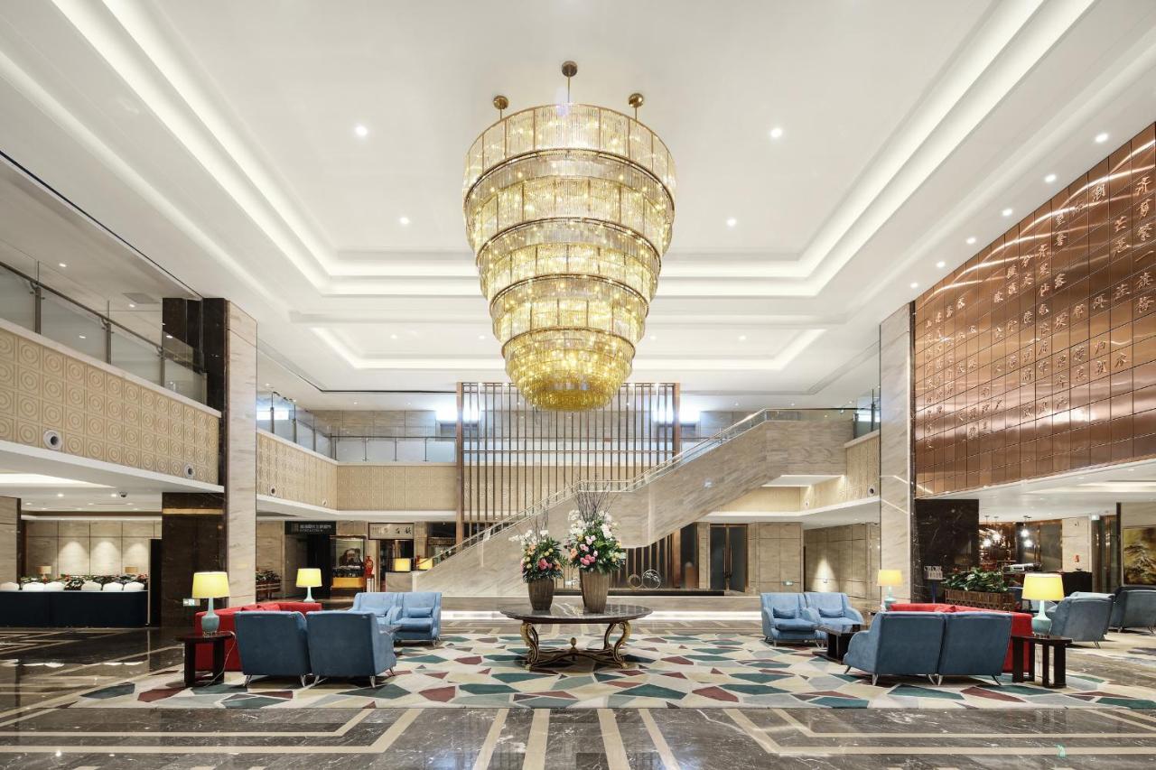 Jinan Luxury Blue Horizon Hotel Exterior photo