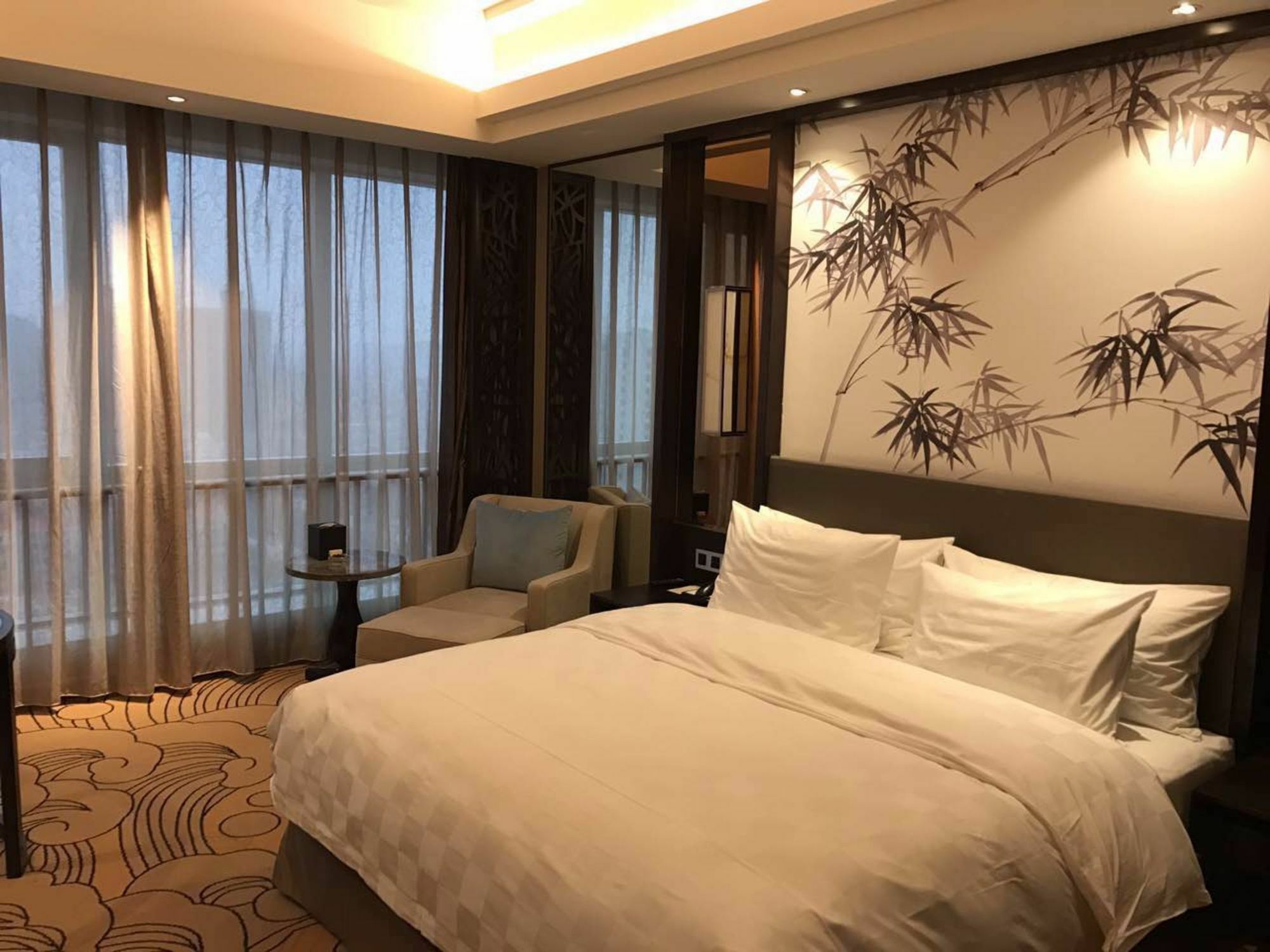 Jinan Luxury Blue Horizon Hotel Exterior photo